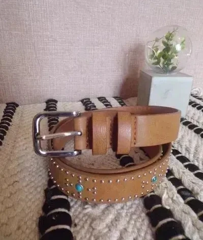 Ceinture cloué  taille 85 cm